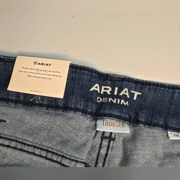 NWT Ariat Trouser Fit Jeans - Picture 7 of 15